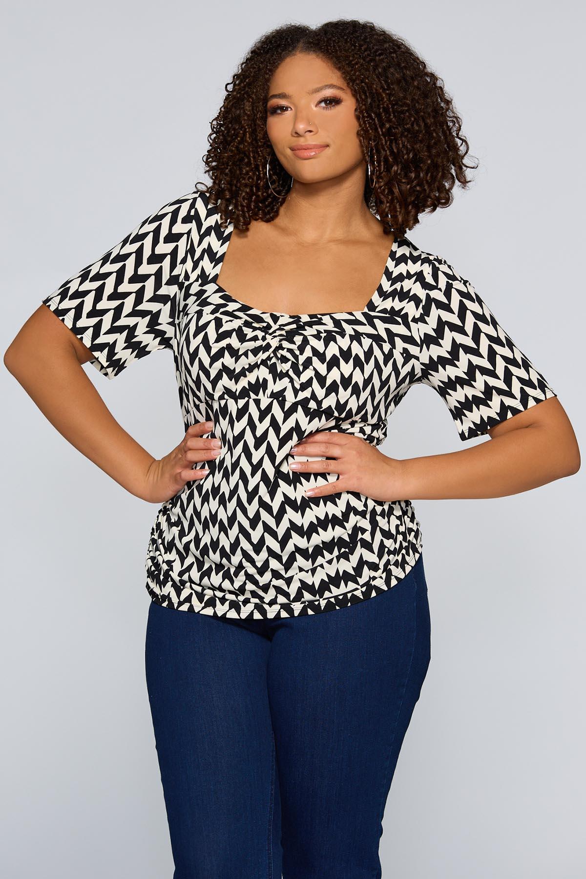 Plus Size Geo Sweetheart Top