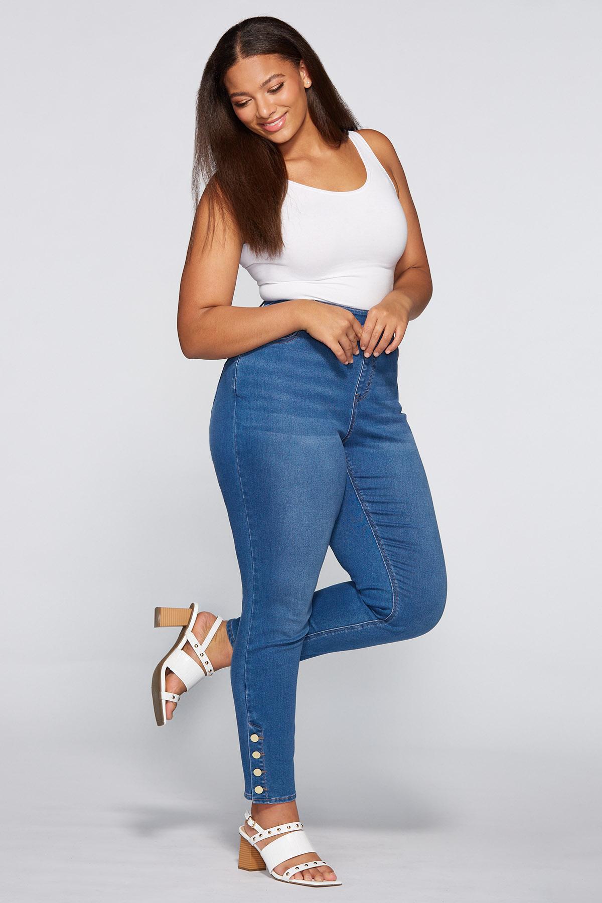 Plus Size Contour Button Hem Jeans